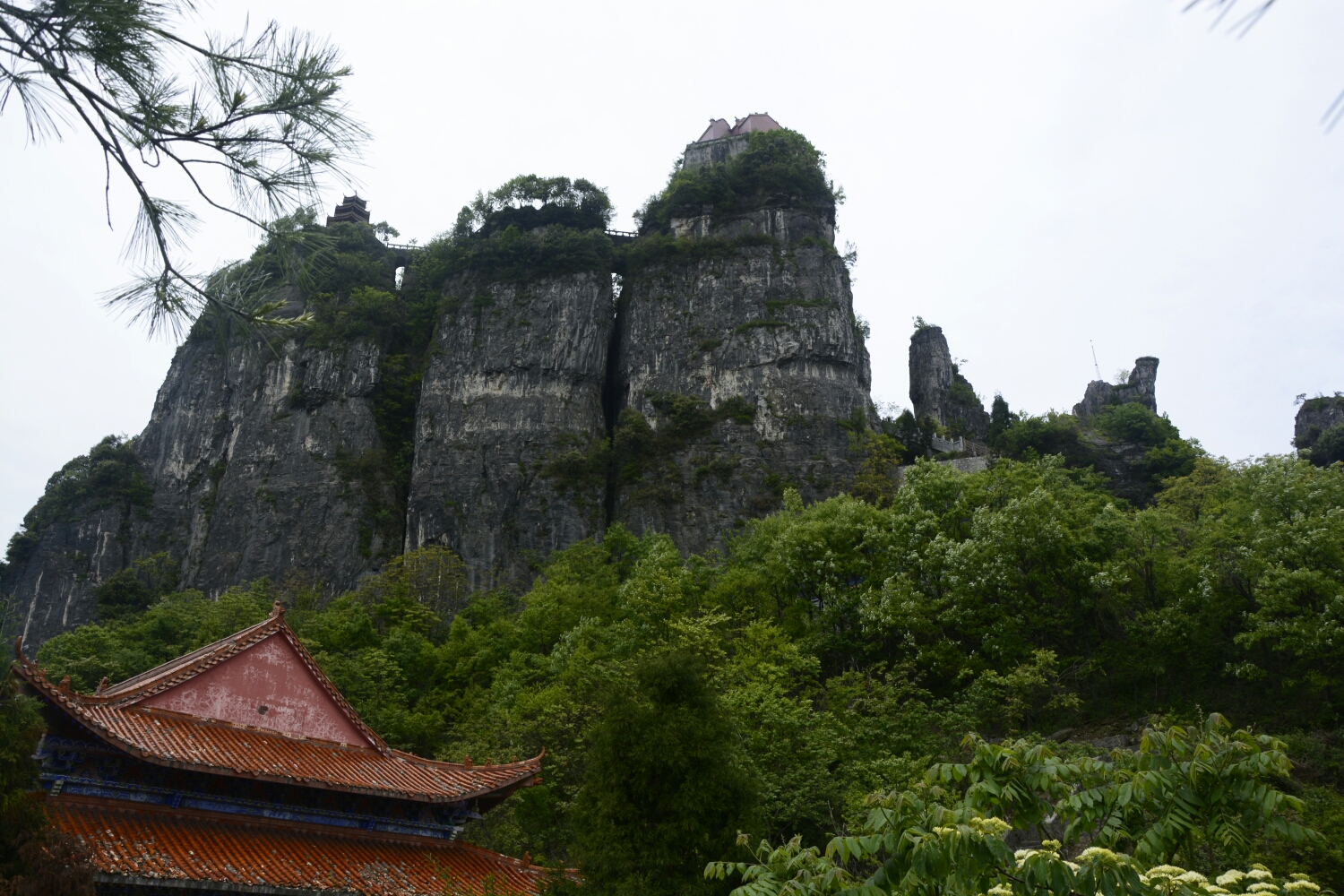 宜昌长阳天柱山游记