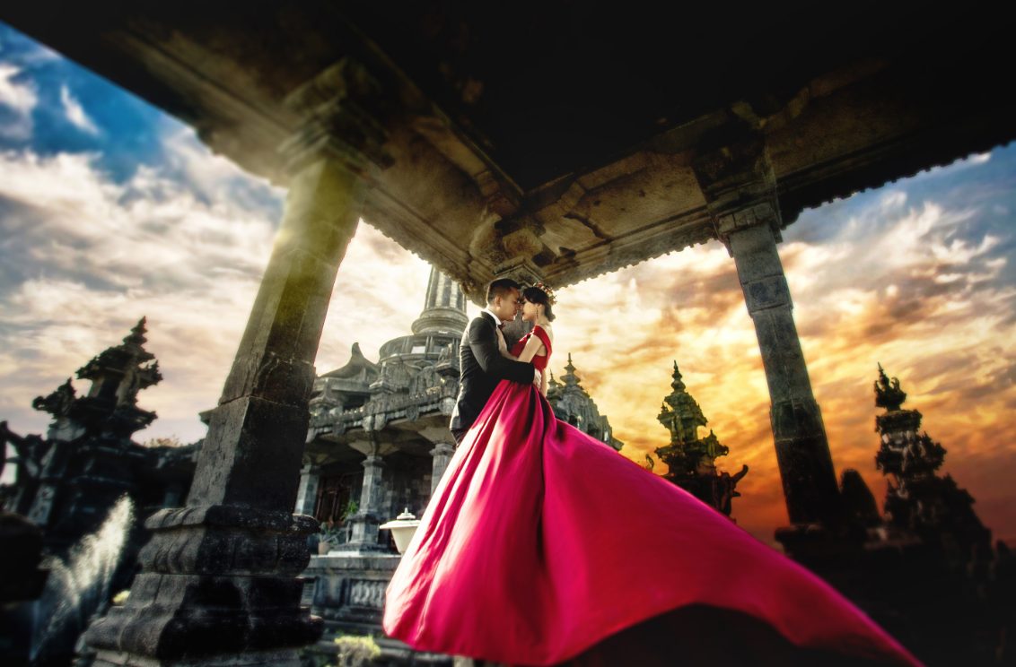 在巴厘岛或马尔代夫拍婚纱照费用