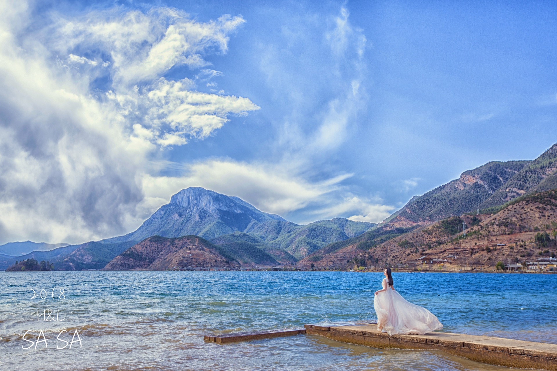 泸沽湖婚纱_泸沽湖婚纱照(2)