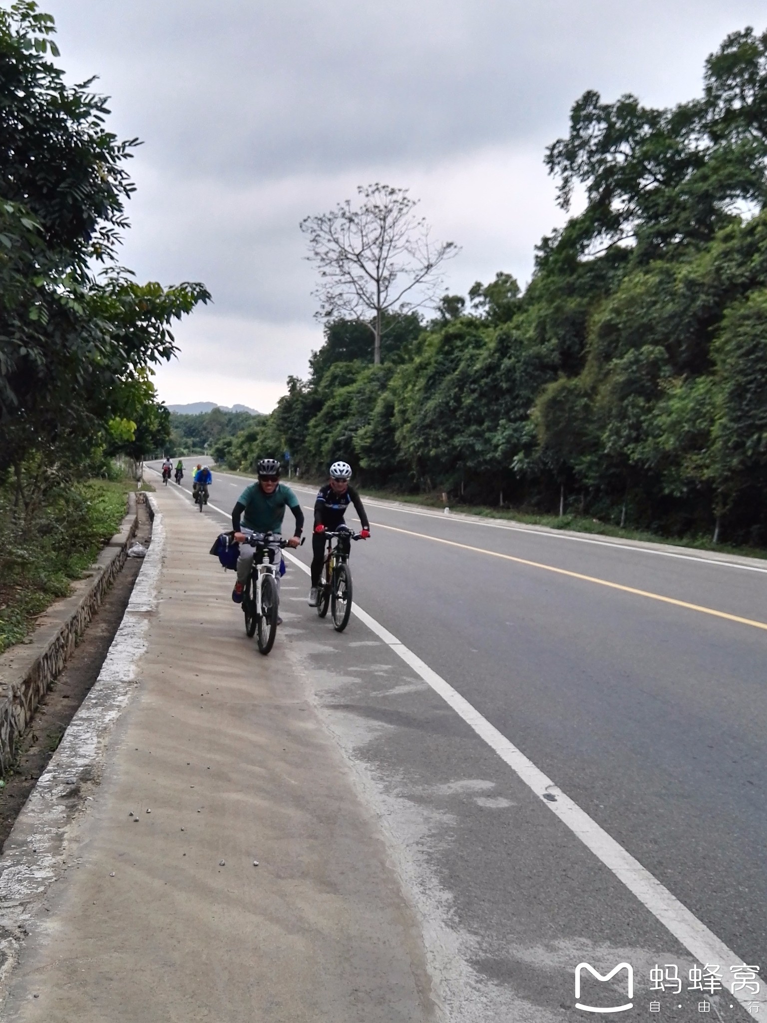 O ever youthful, O ever weeping-海南环岛骑行