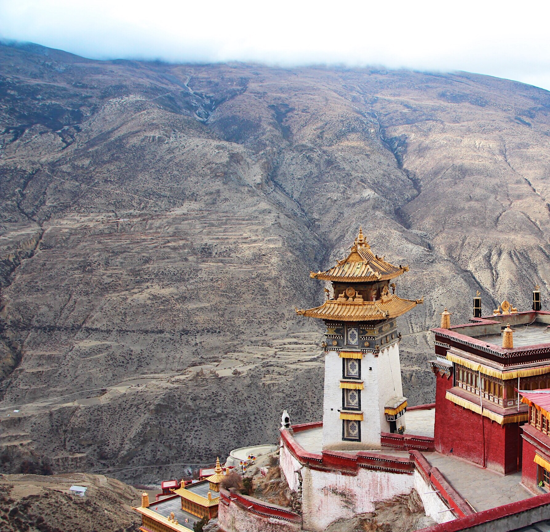 wKgBEFrsSheAXVBBABMM70Bu_Dg60.jpeg?imageView2%2F2%2Fw%2F600%2Fh%2F600%2Fq%2F90