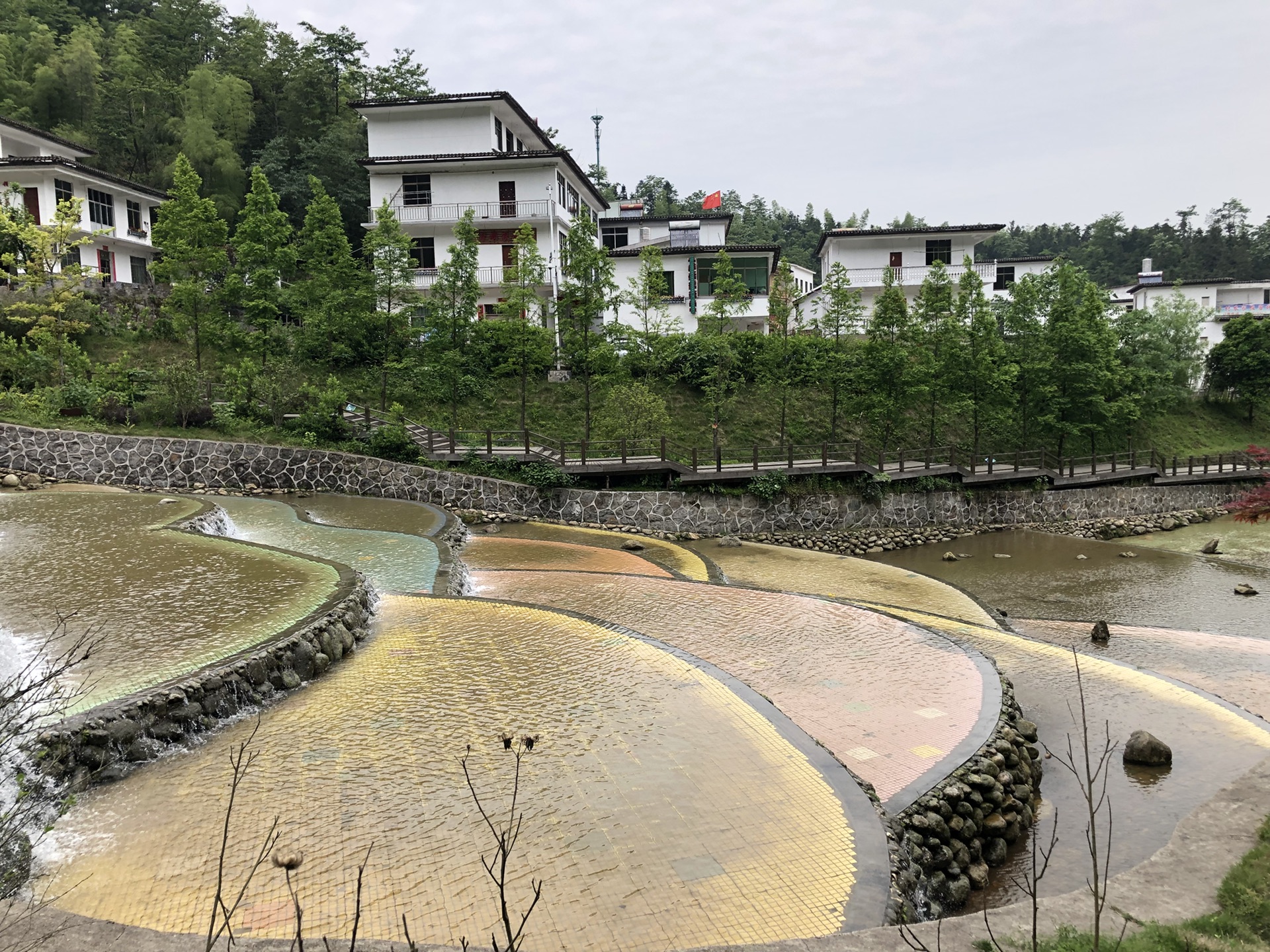 五四青年节 南昌市的西郊(梅岭 月亮湾)