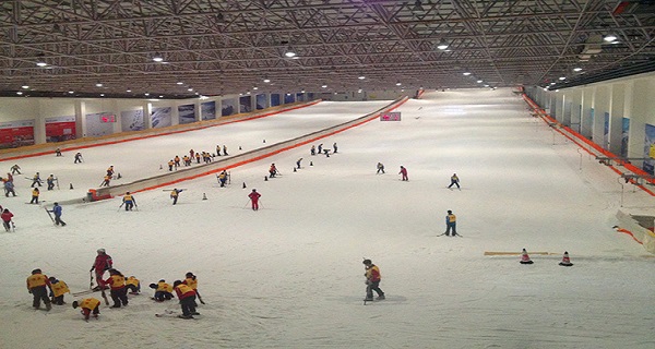 绍兴乔波冰雪世界成人票平日周末节假日(4小时滑雪含基本滑雪工具)