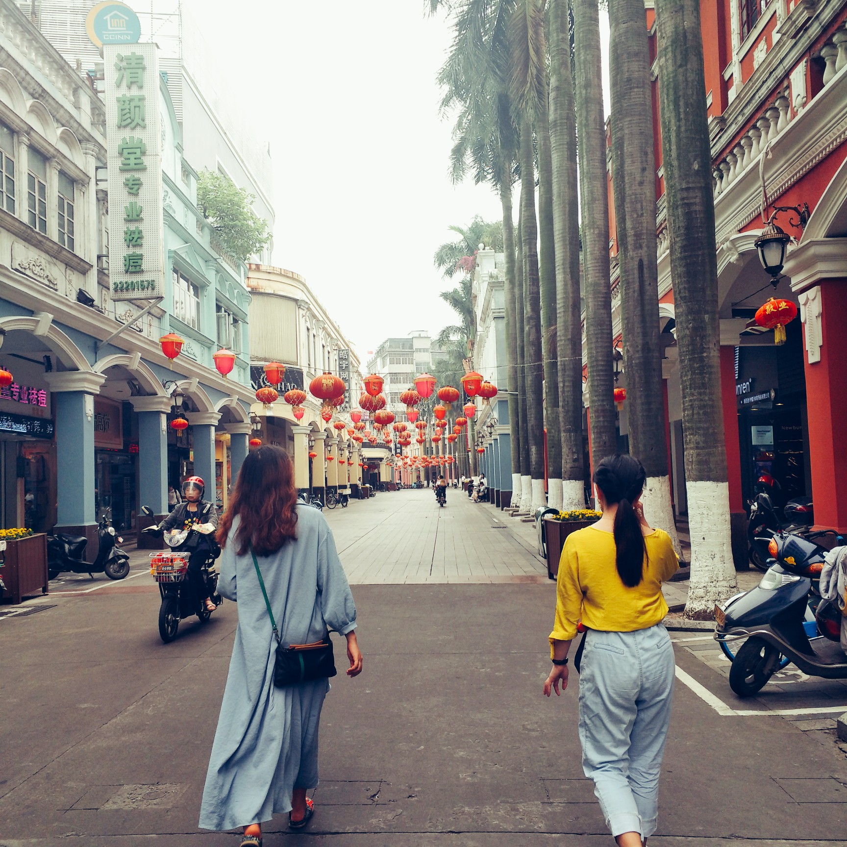 寻味顺德 =吃东西 钻巷子