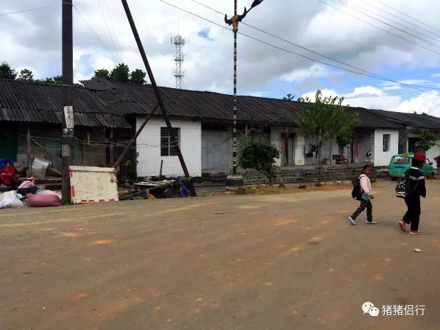 《 环中国行》之九十四:勐卡镇