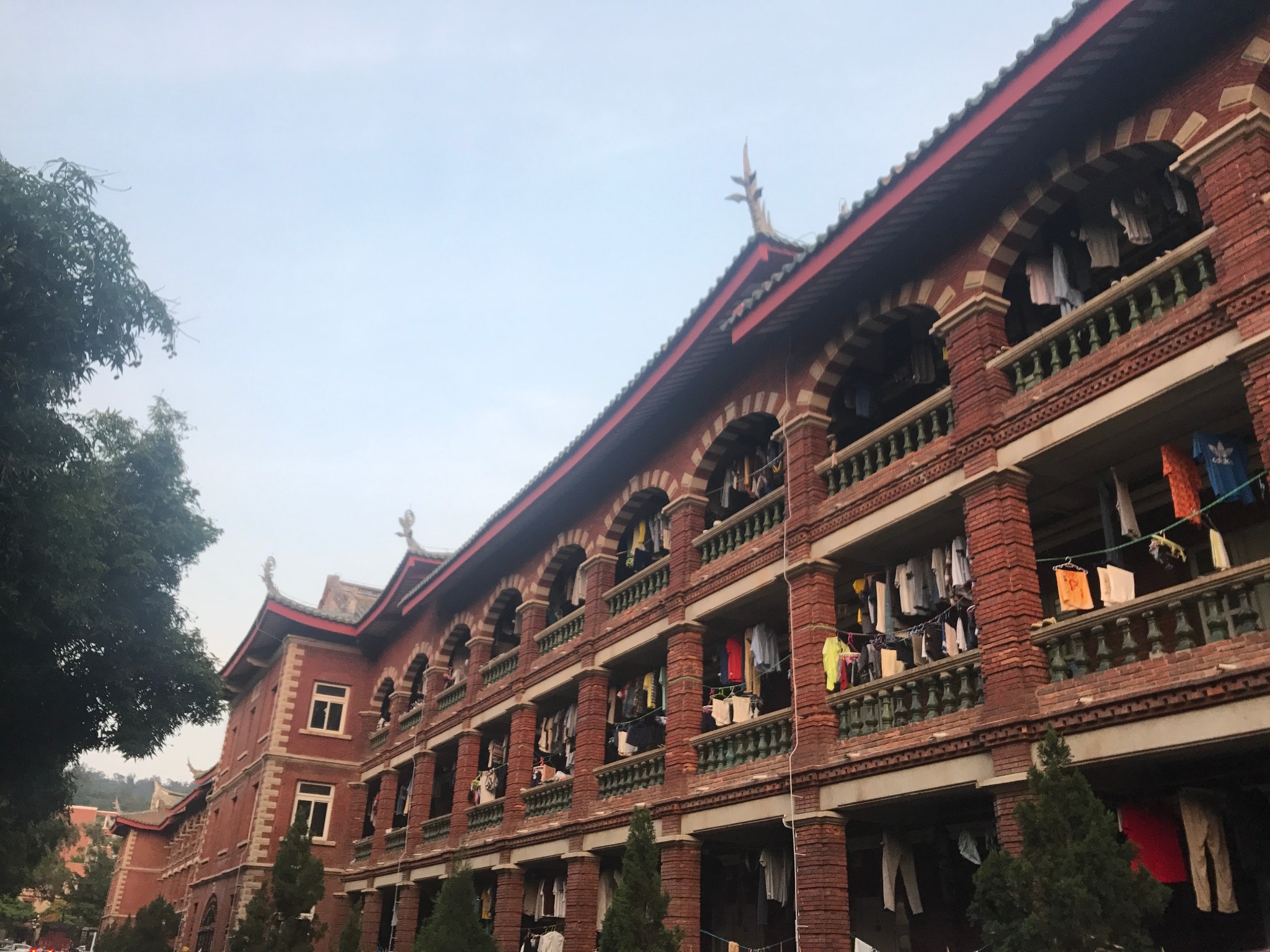 去厦门人均_厦门旅游必去十大景点(2)