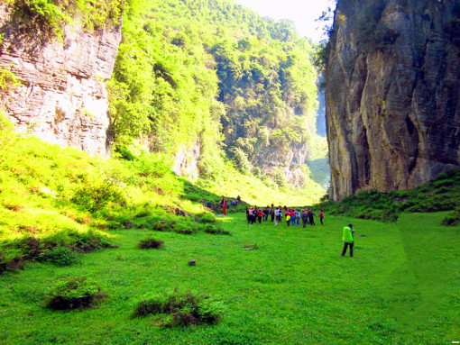 屏山大峡谷风景区电话 wKgBEFsXQgyALDjsAASPUGSKrlU93.jpeg?imageView2%2F2%2Fw%2F510%2Fh%2F8000%2Fq%2F100