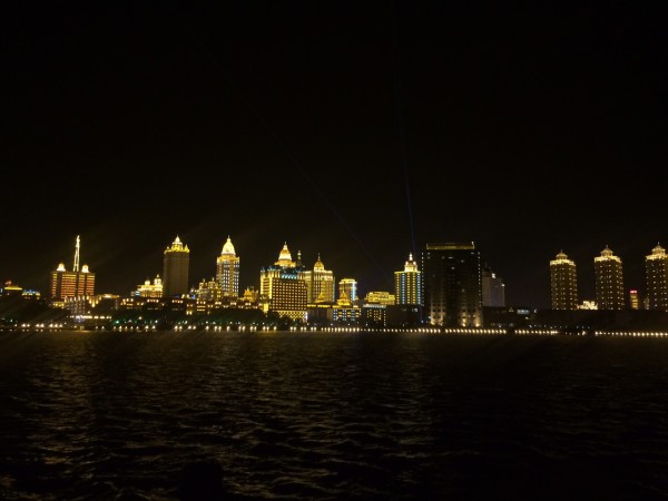 自驾不夜城游玩攻略,自驾不夜城游玩攻略大全