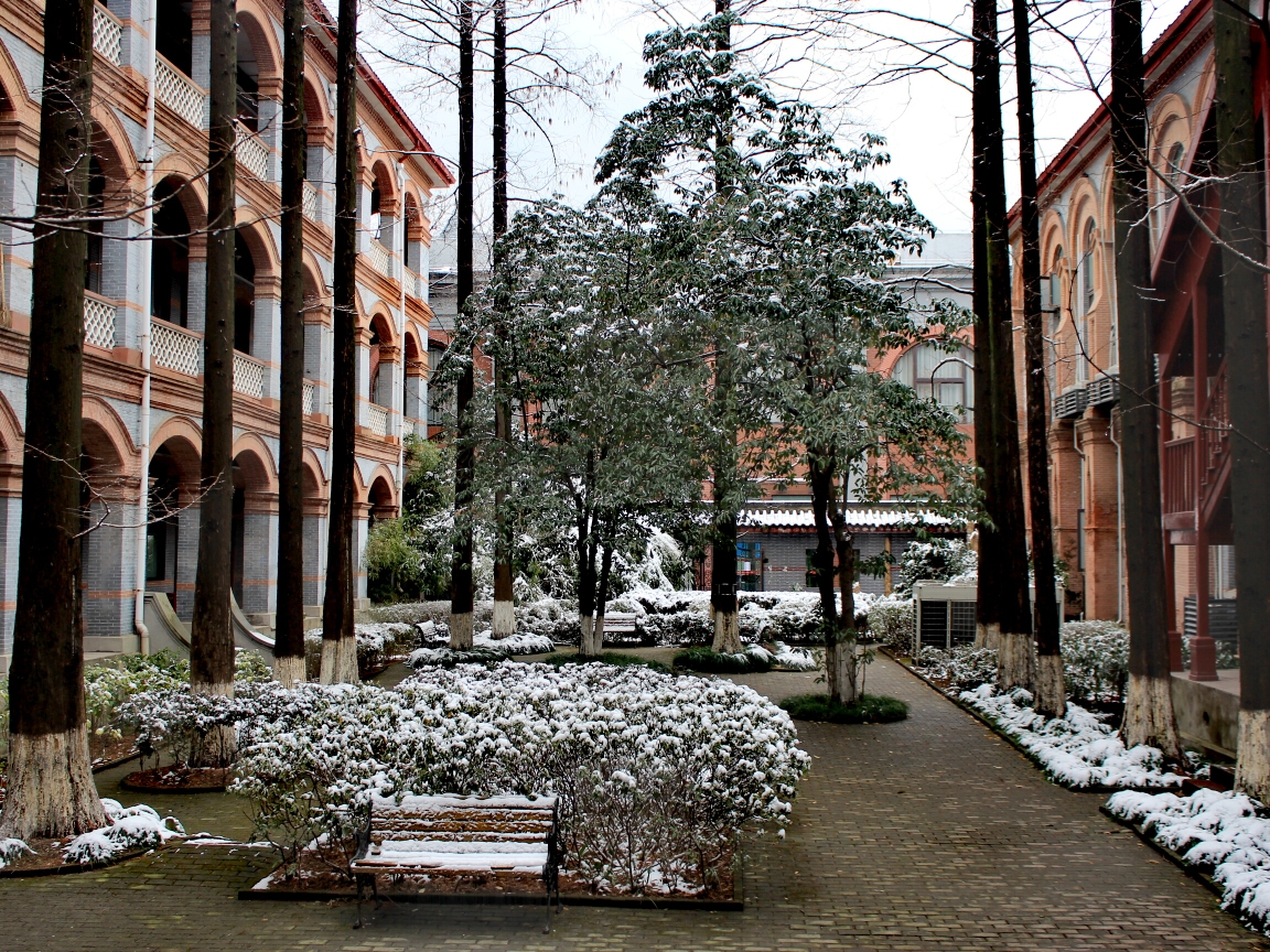 上海华东政法大学(长宁校区)