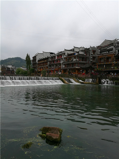 wKgED1wLe9mAL8pVAAFuSRxpM_k03.jpeg?imageView2%2F2%2Fw%2F600%2Fh%2F600%2Fq%2F90