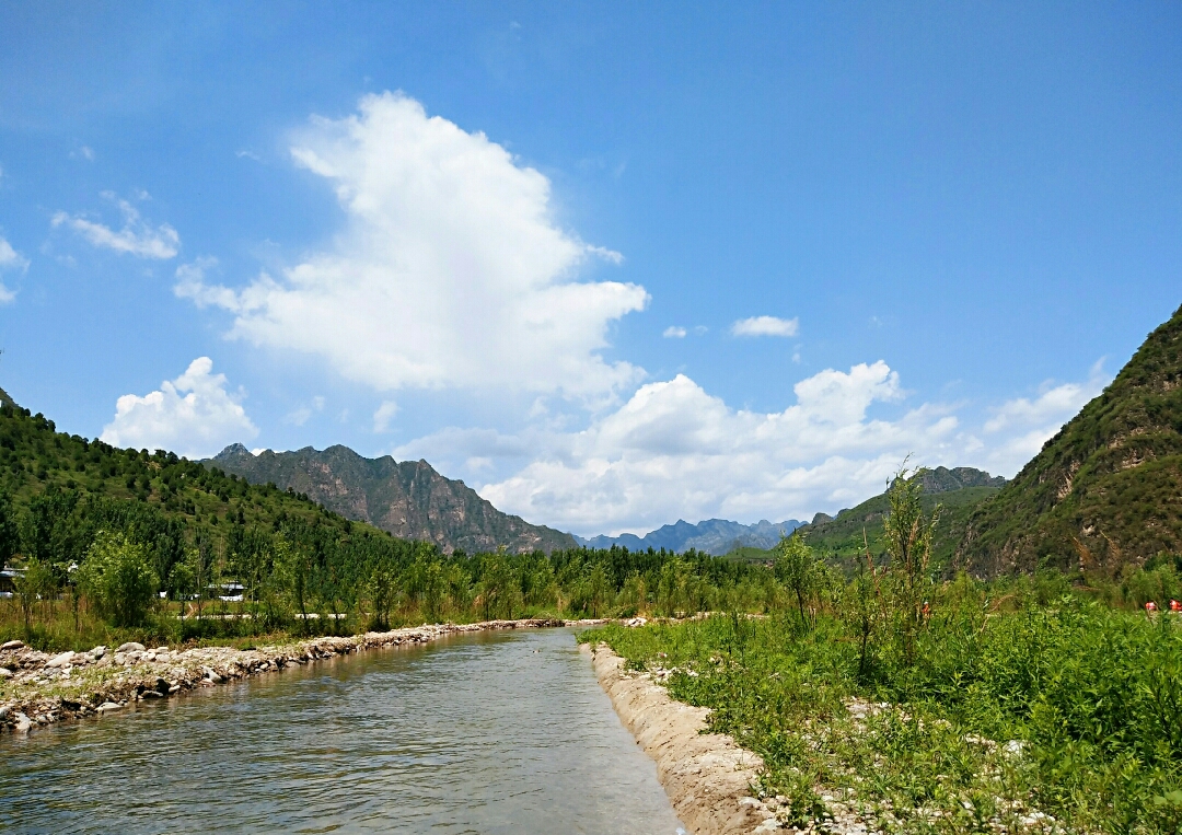 刘家河檀木沟水上乐园      