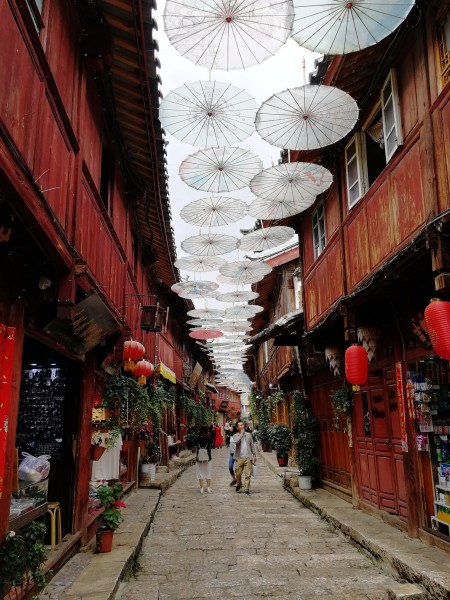 附近的酒吧太吵怎么办 wKgED1unRnOAPQsWABAnhOrUPew34.jpeg?imageView2%2F2%2Fw%2F600%2Fh%2F600%2Fq%2F90