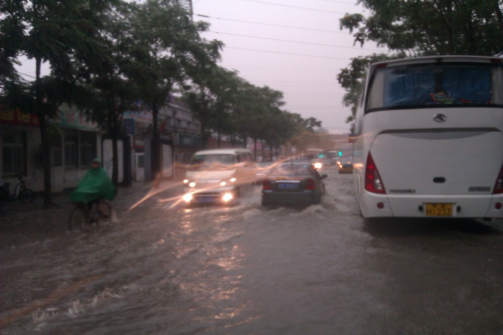 下雨的 北京