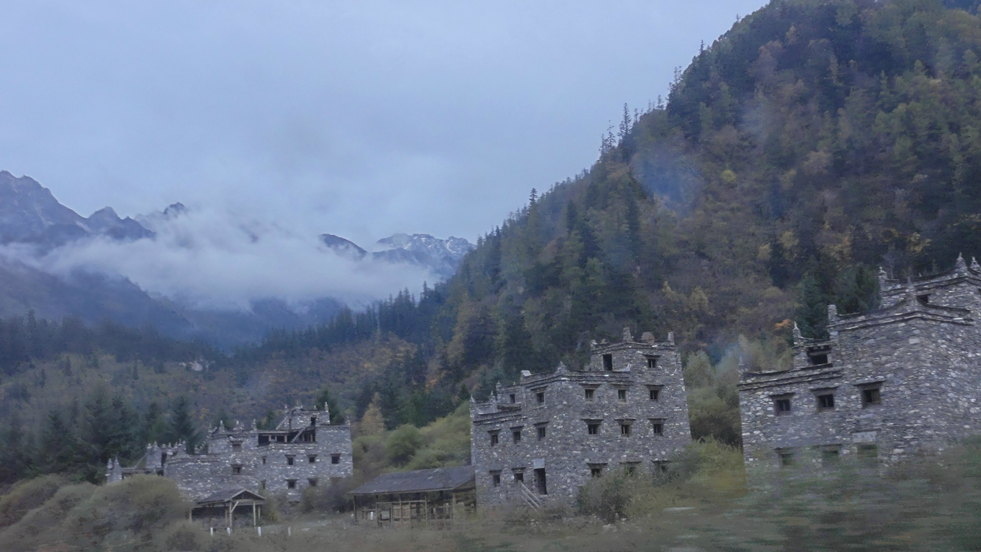 迭部多少人口_迭部秋景