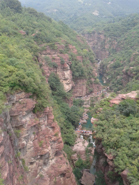 晚上的云台山 wKgBpVXkWrKAb_v4AA5XC8BHwkE51.jpeg?imageView2%2F2%2Fw%2F600%2Fh%2F600%2Fq%2F90
