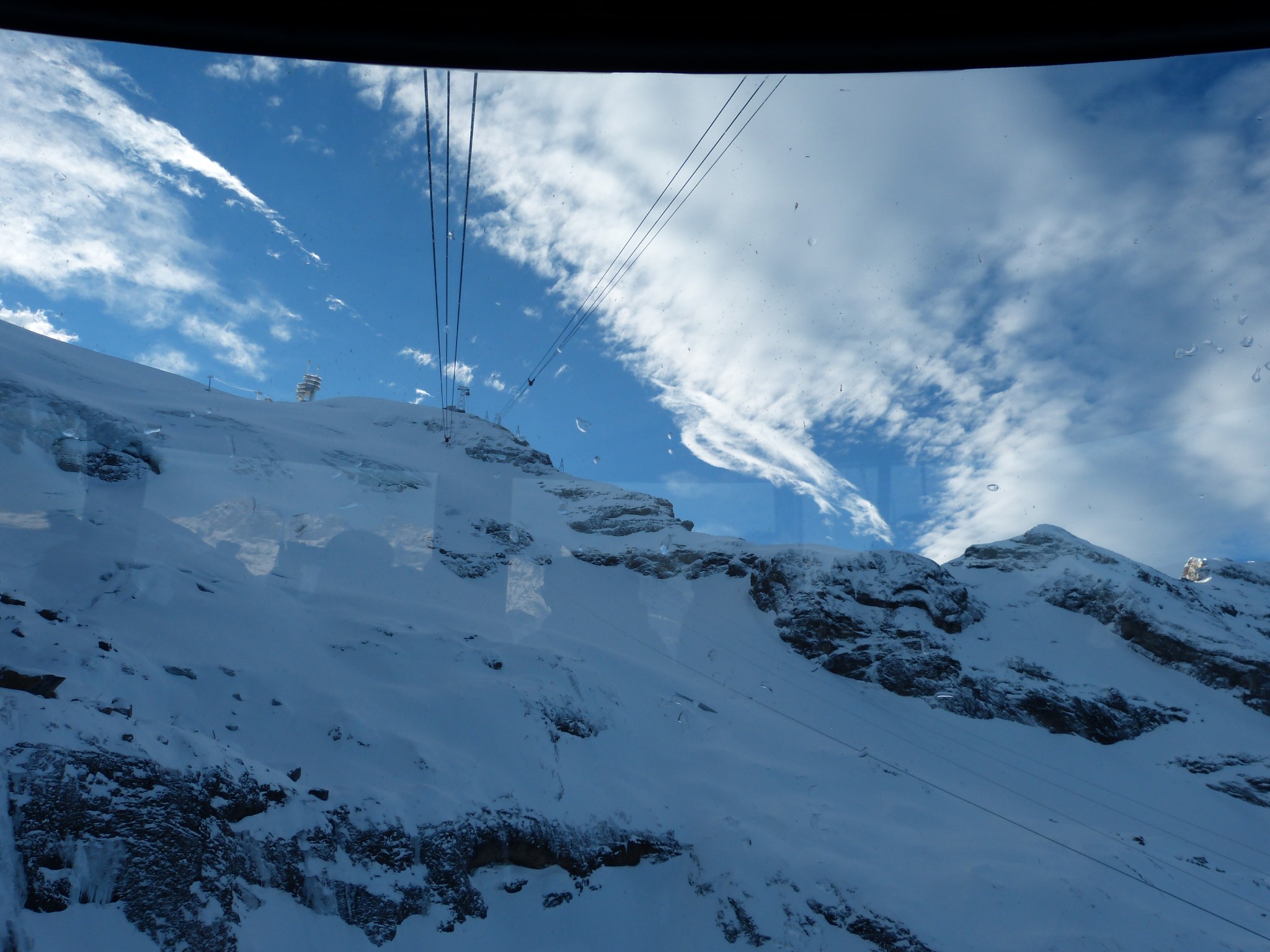 wKgBpVUcrJyAcmn4AAeFz93B7eo28.jpeg?imageView2%2F2%2Fw%2F680%2Fq%2F90%7CimageMogr2%2Fstrip%2Fquality%2F90