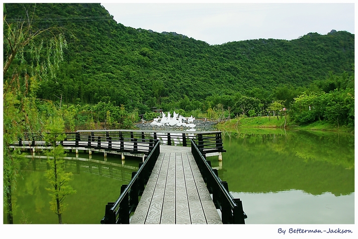 浸泡英德奇洞温泉 游小千岛湖尝河鲜 仙桥地下河 积庆里茶园2日游