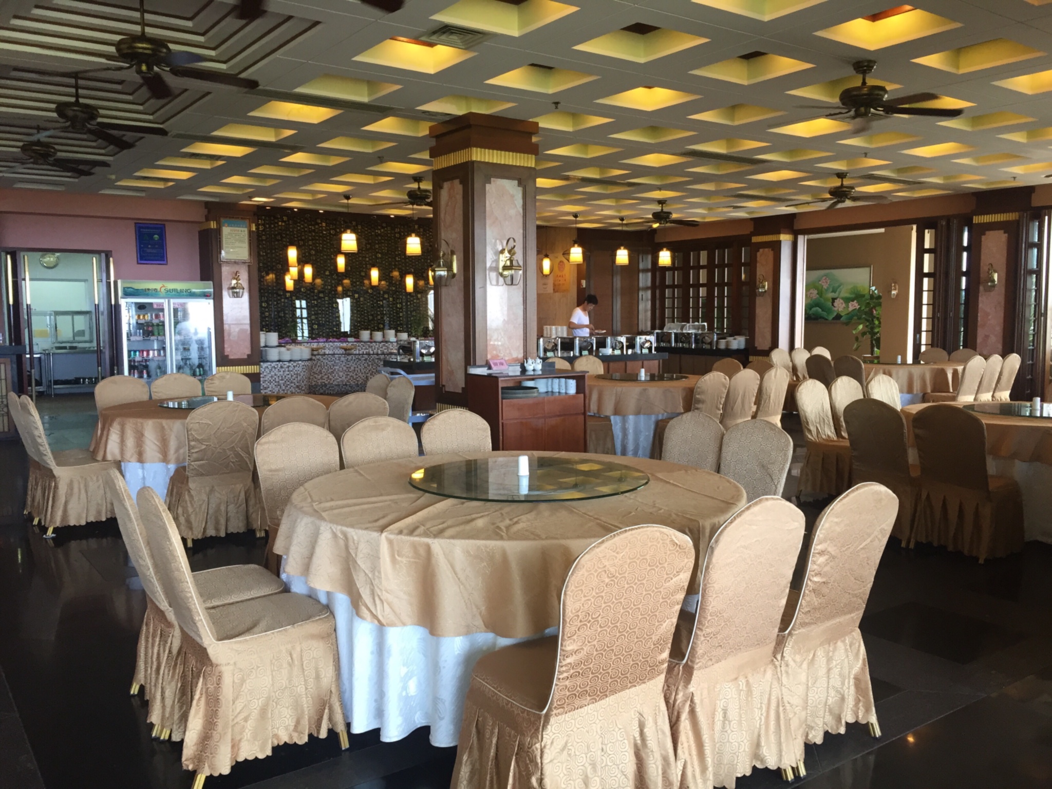 wKgBs1eRelyAA3CEAA3Ex1-rm9A48.jpeg?imageView2%2F2%2Fw%2F600%2Fh%2F600%2Fq%2F90