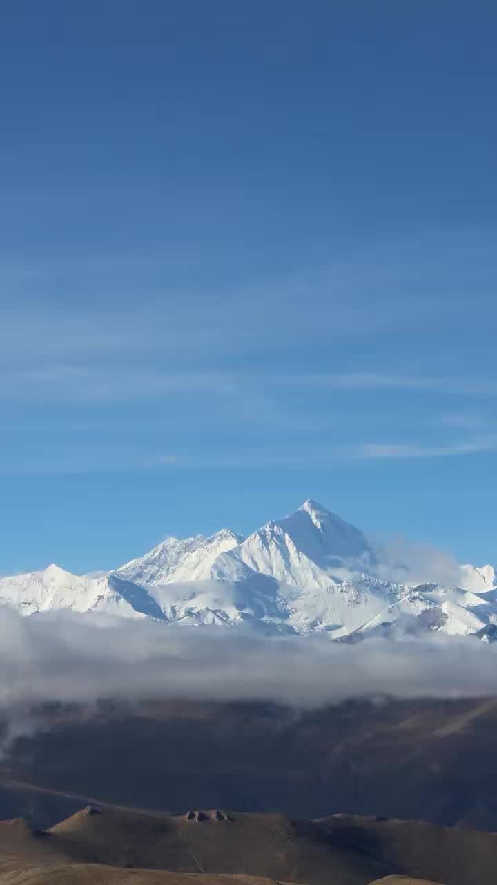 珠穆朗玛峰         