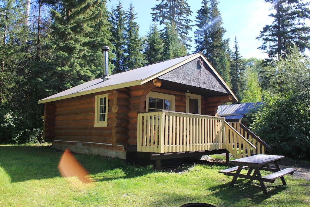 log cabin on the lake sleeps 4