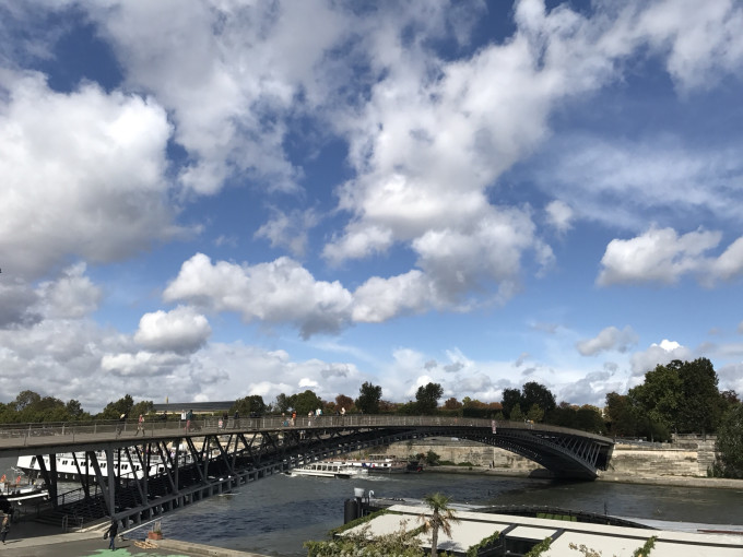 自带滤镜的风景 wKgBZ1oo1B6AKkIDAAjHWJghS5M55.jpeg?imageView2%2F2%2Fw%2F680%2Fq%2F90%7CimageMogr2%2Fstrip%2Fquality%2F90