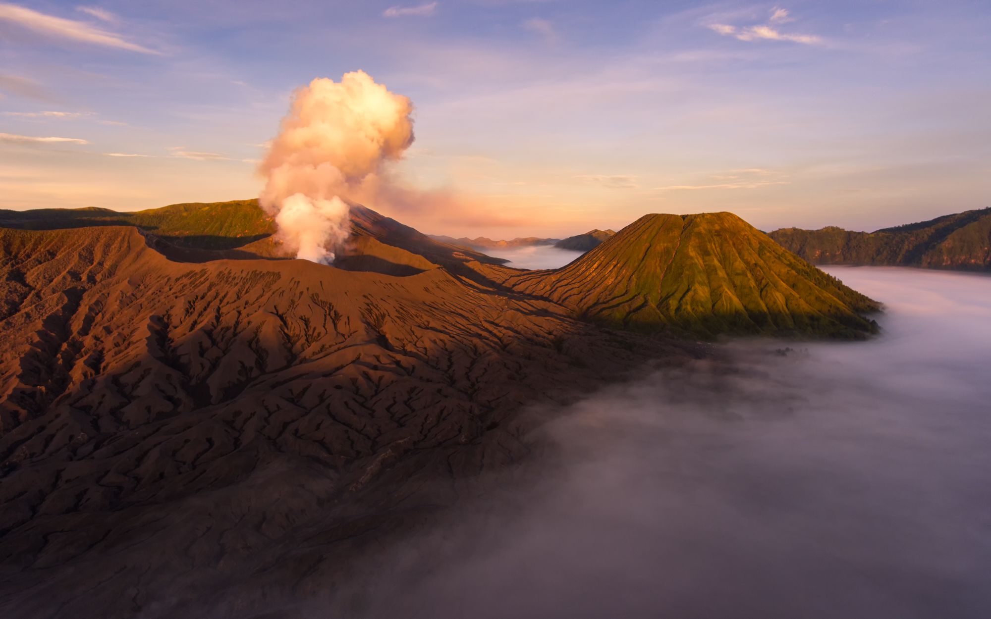 布羅莫火山自助遊攻略