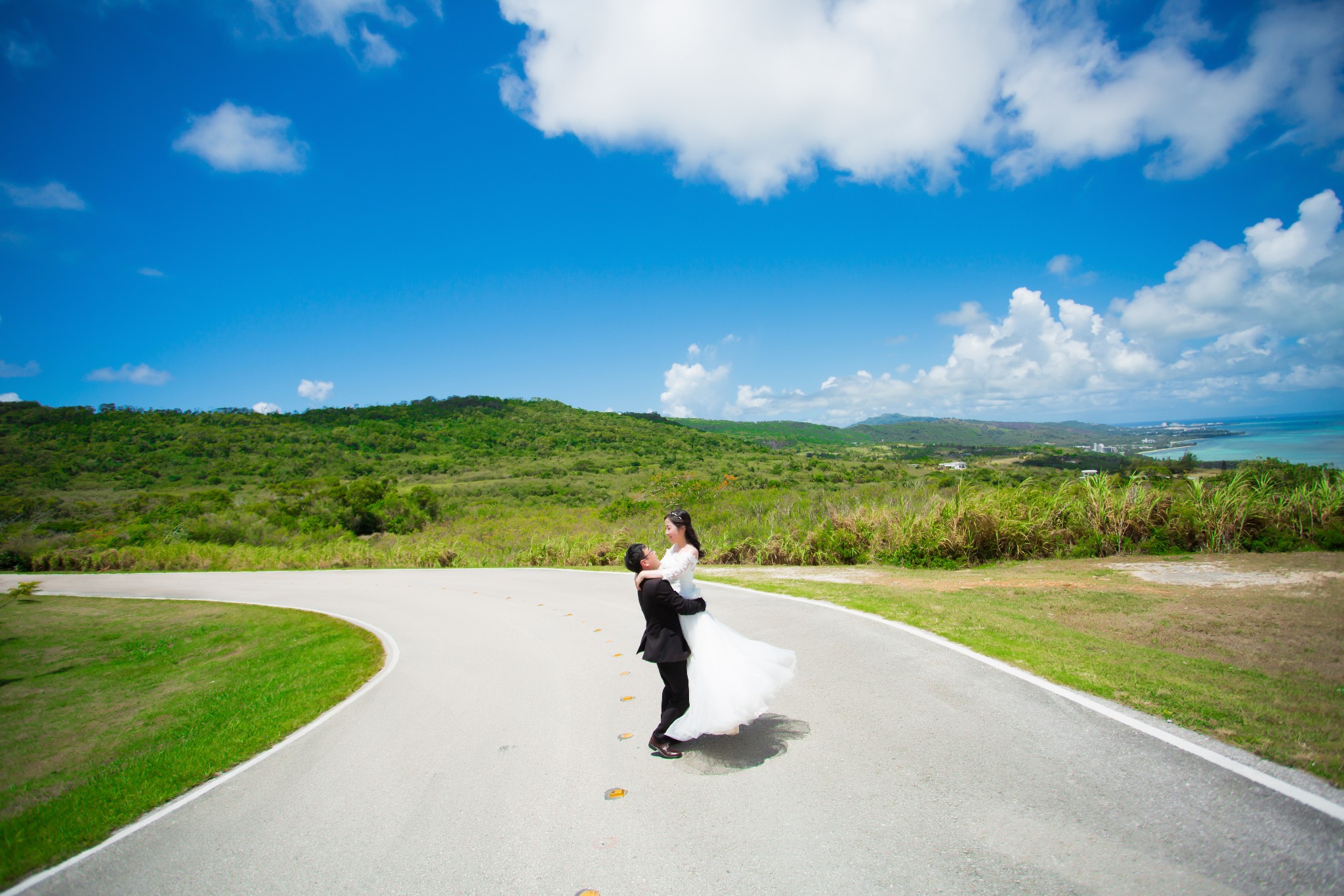 婚纱照公路_婚纱照公路风(3)