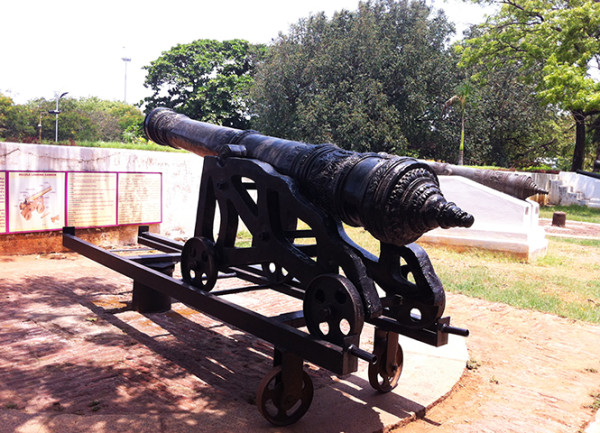 金奈：殖民槍炮與印度神像共舞