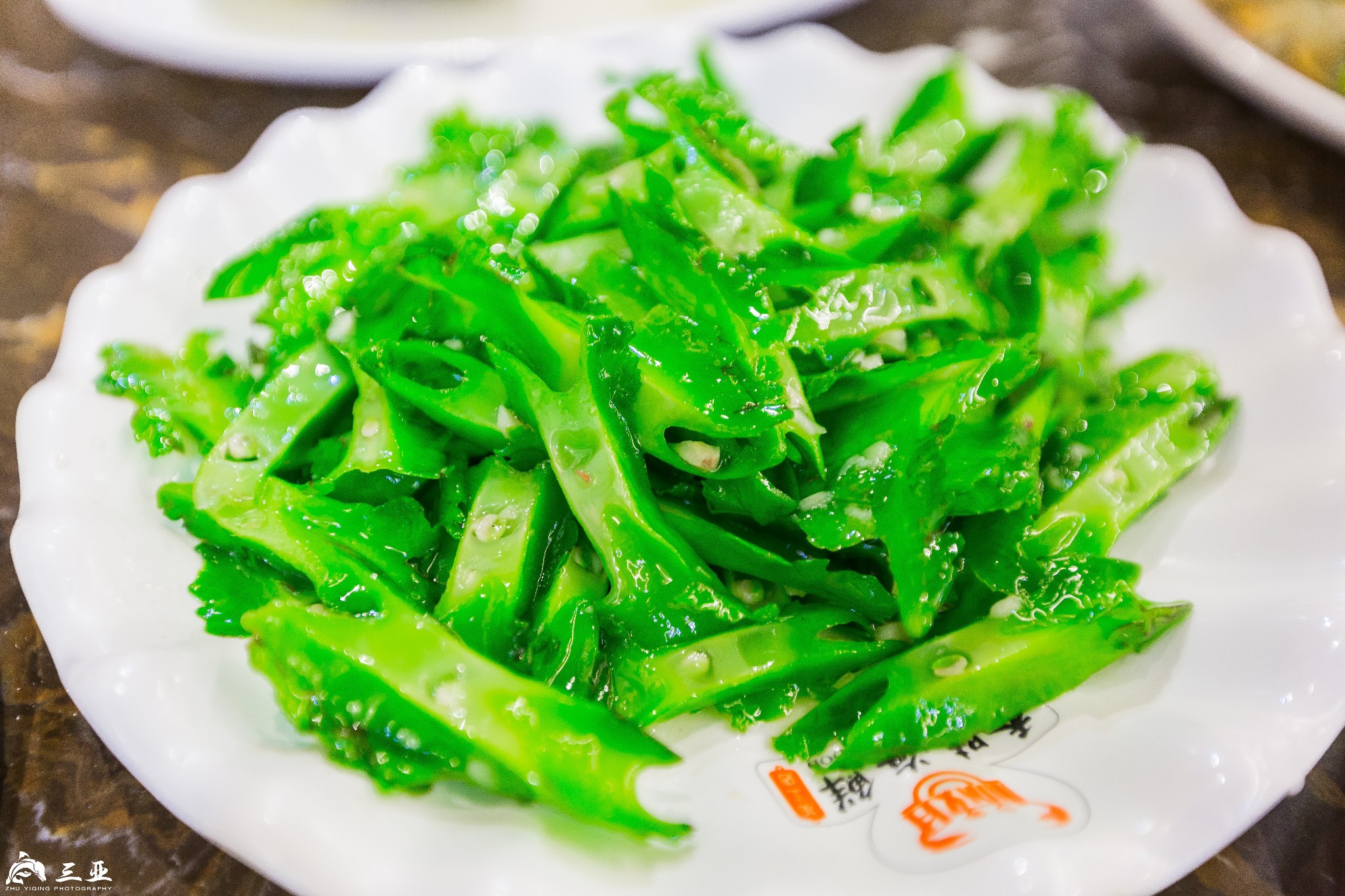 清炒四角豆这个我倒是从来没在江南看过吃过,脆脆的意外很好吃,因为有