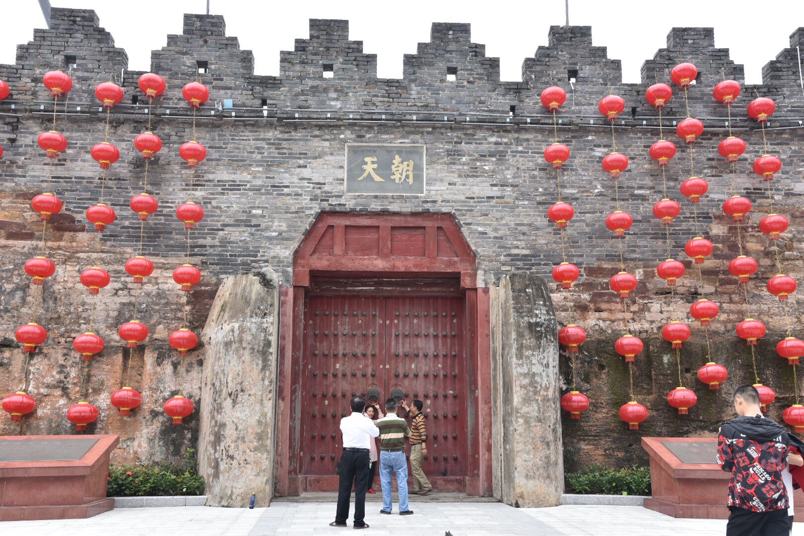 肇庆市多少人口_肇庆学院,多少人怀念你年轻时的模样