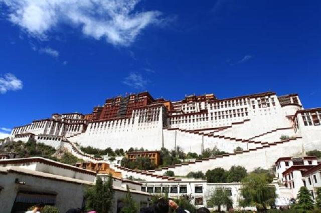 西藏怎么玩才合算 wKgED1xIIhaAeXELAAVn3Oiml7g757.png?imageView2%2F2%2Fw%2F680%2Fq%2F90