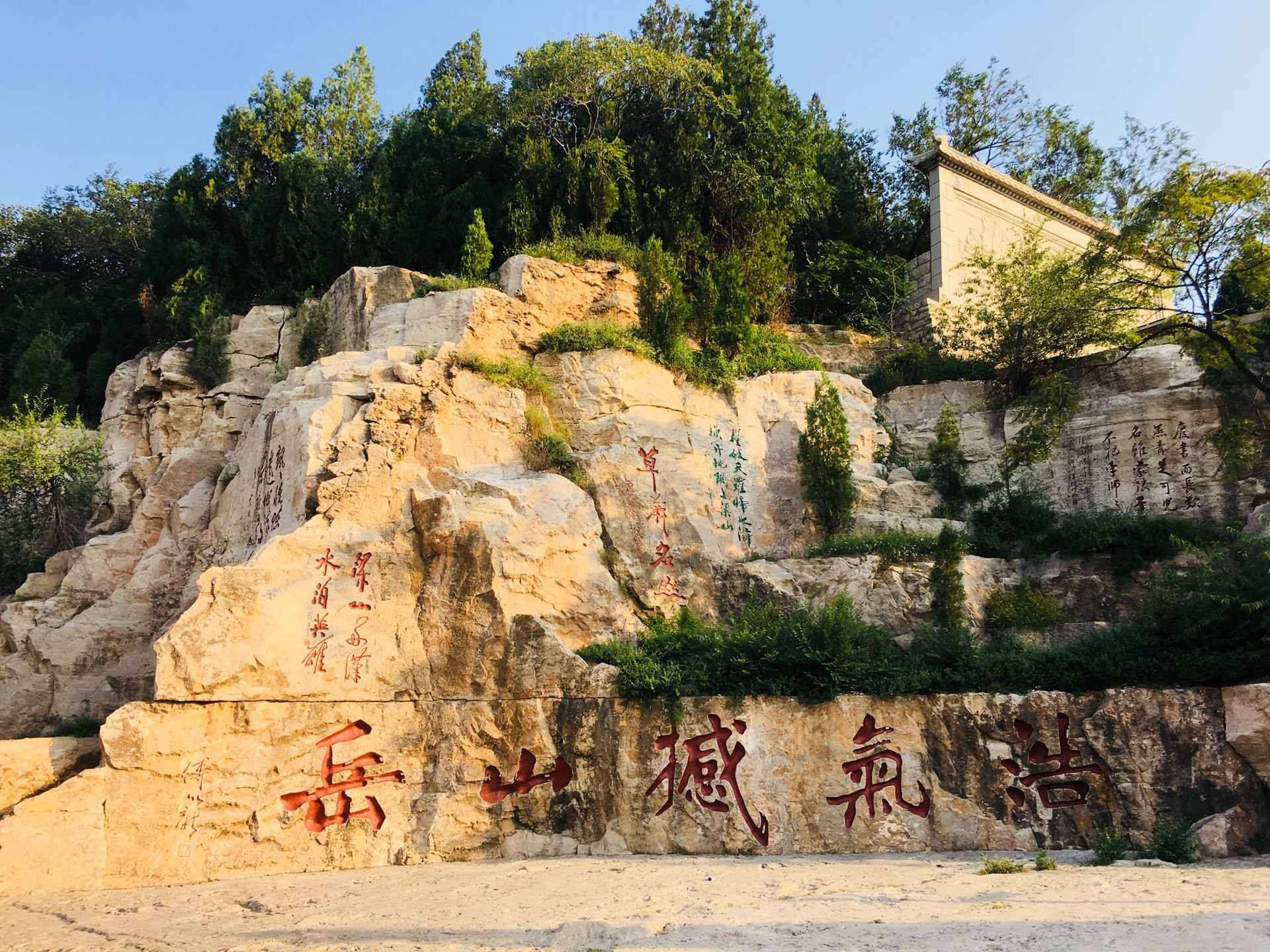 济宁游记图片  原始图片 所有游记图片 15/44 水泊梁山风景名胜区