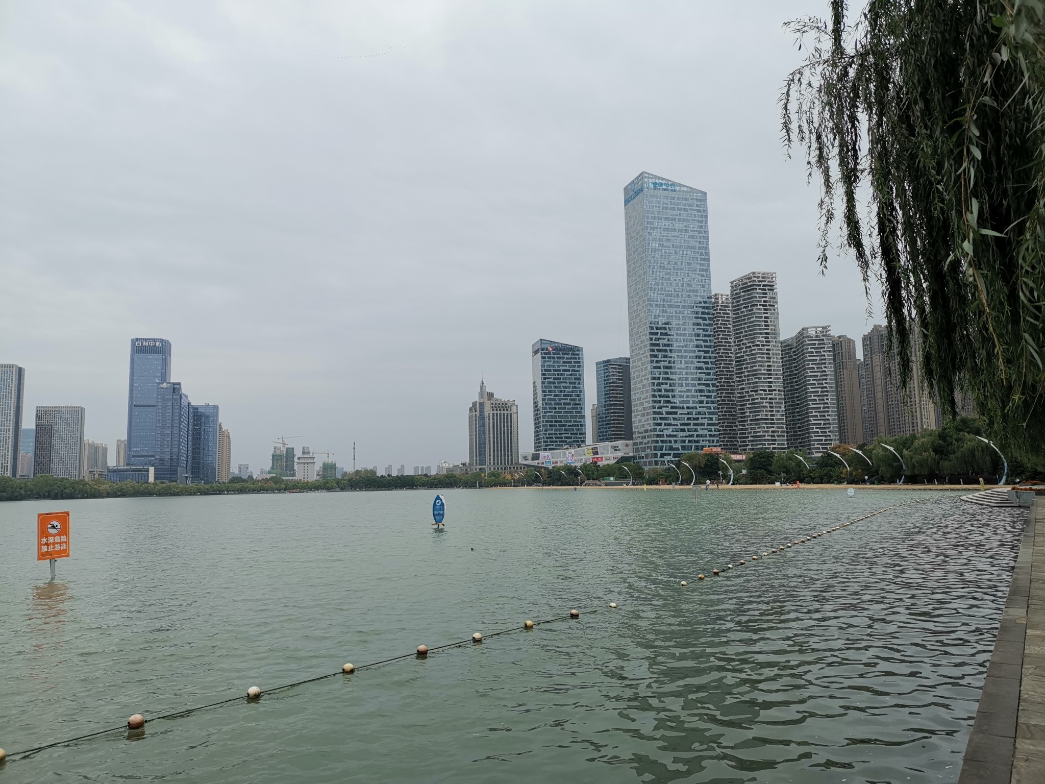 原始图片 所有游记图片 127/135 天鹅湖体育公园 天鹅湖公园是供合肥