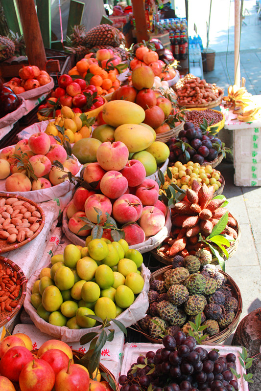 大理的水果都特别甜~!特别是石榴,桃子跟芒果~!特别好吃~!