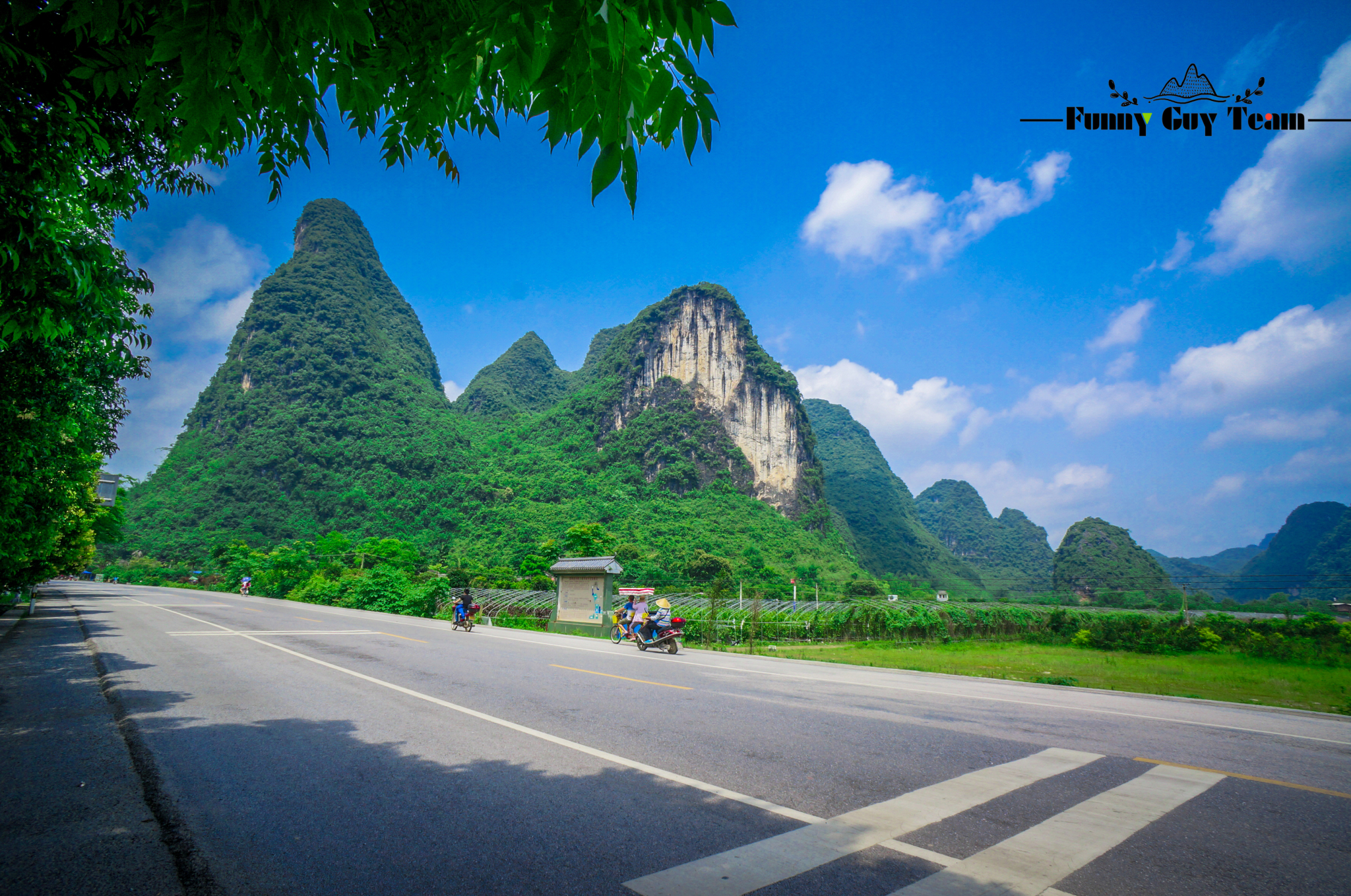 YangShuo Ten Mile Gallery