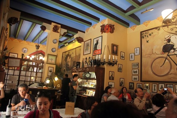 毕加索喜爱的咖啡馆 西班牙巴塞罗那四只猫餐厅