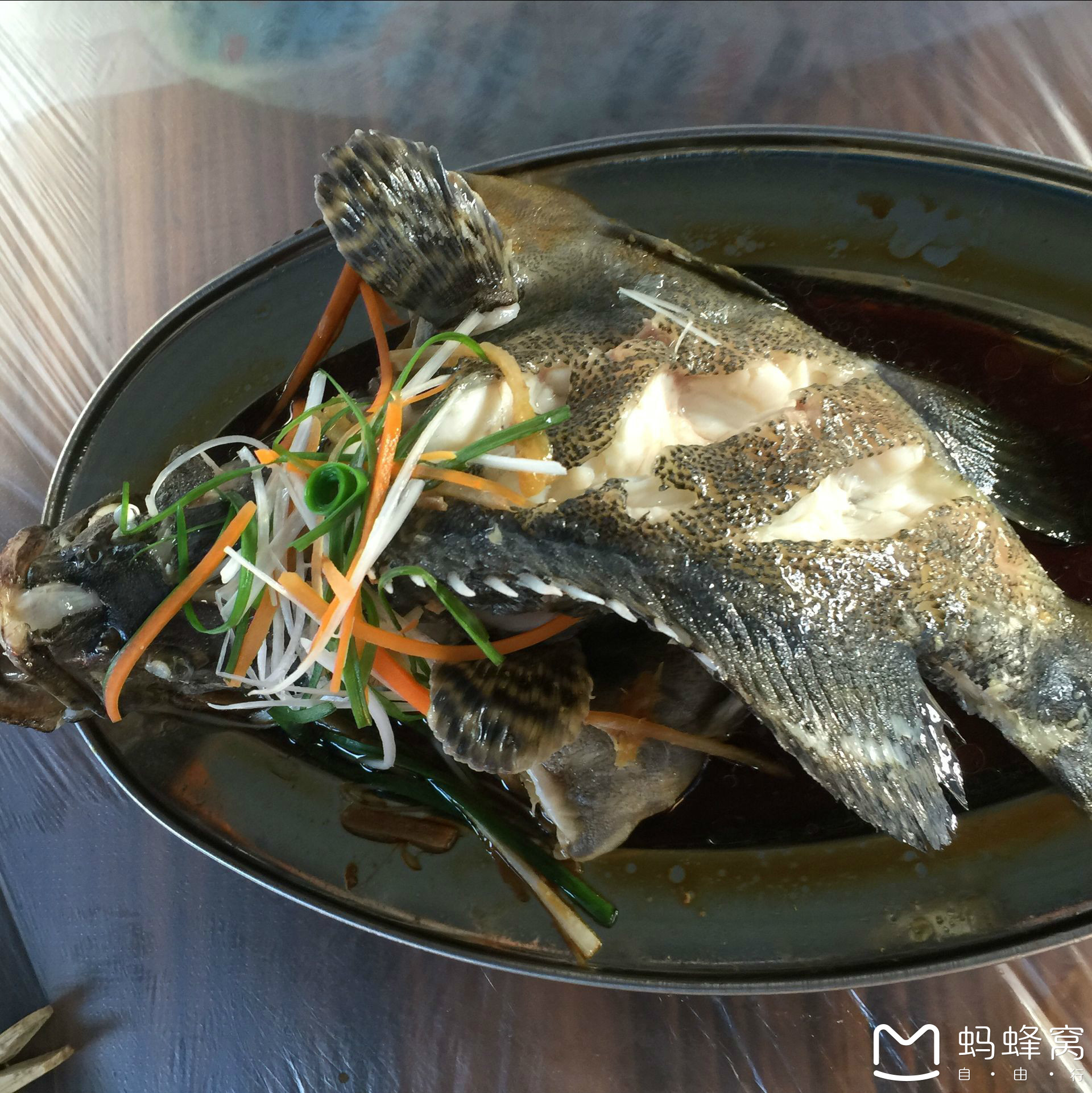 火车头万人海鲜广场